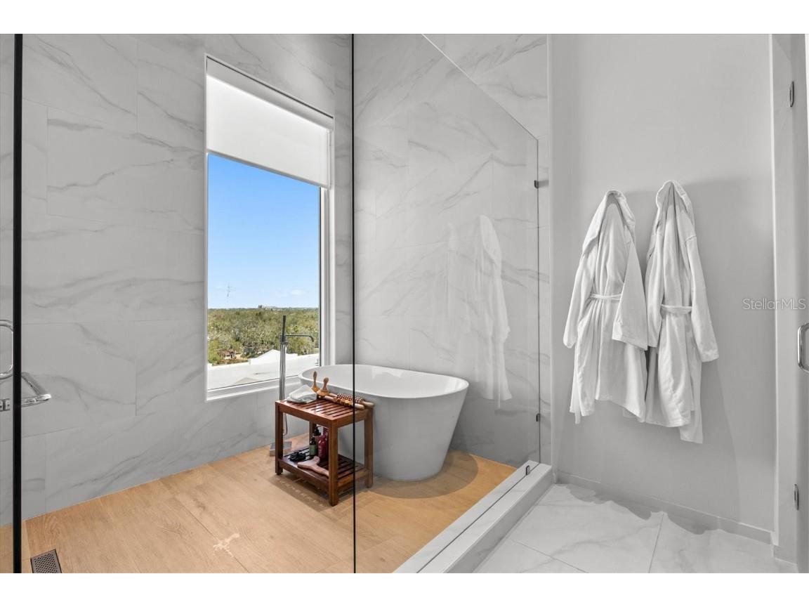 1020 Sunset Point Road #703 Clearwater FL 33755 TB8460720 image8