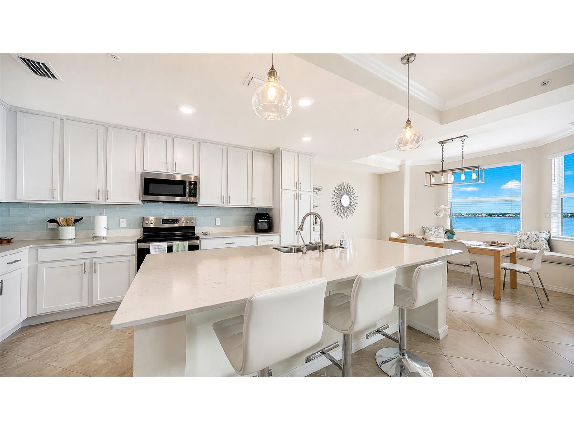 1020 Tidewater Shores Loop #207 Bradenton FL 34208 - MANATEE RIVER A4697144 image4