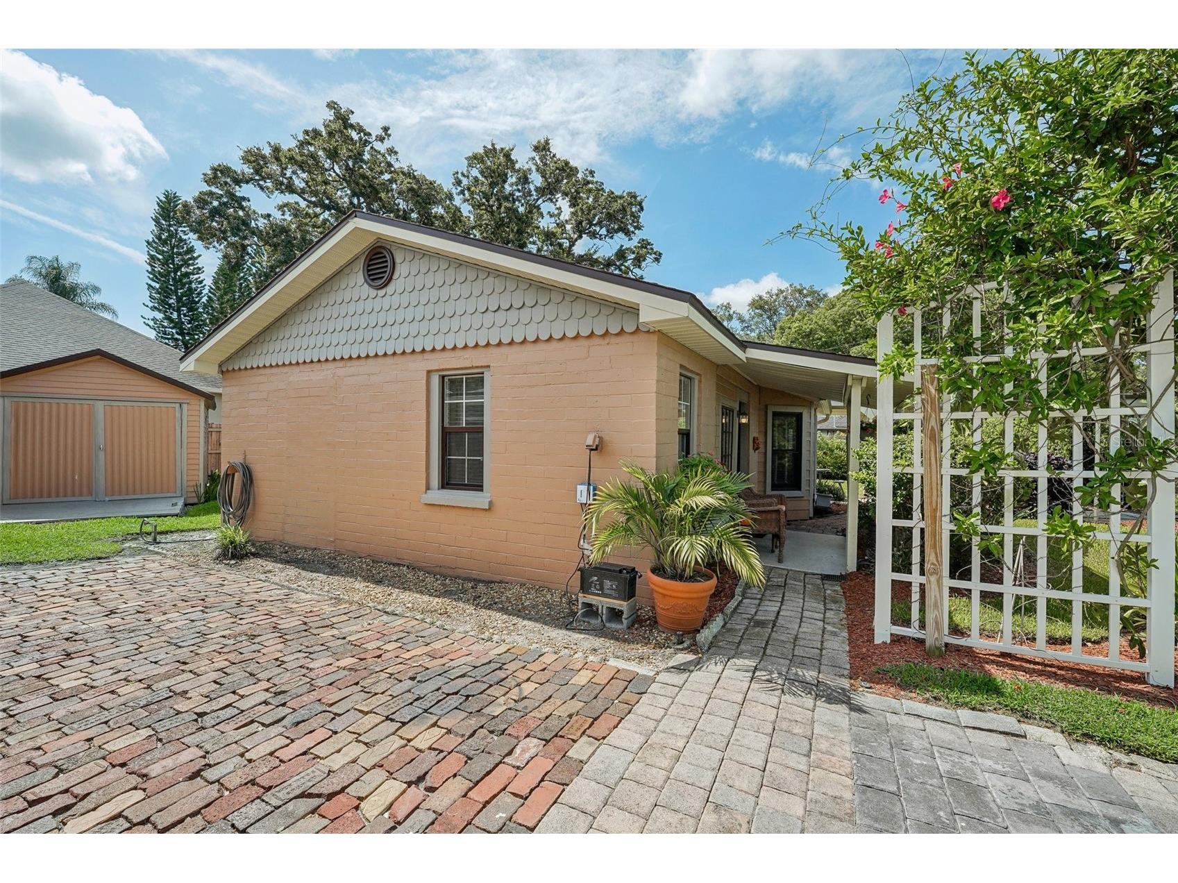 1020 Venetian Avenue Orlando FL 32804 O6406400 image57