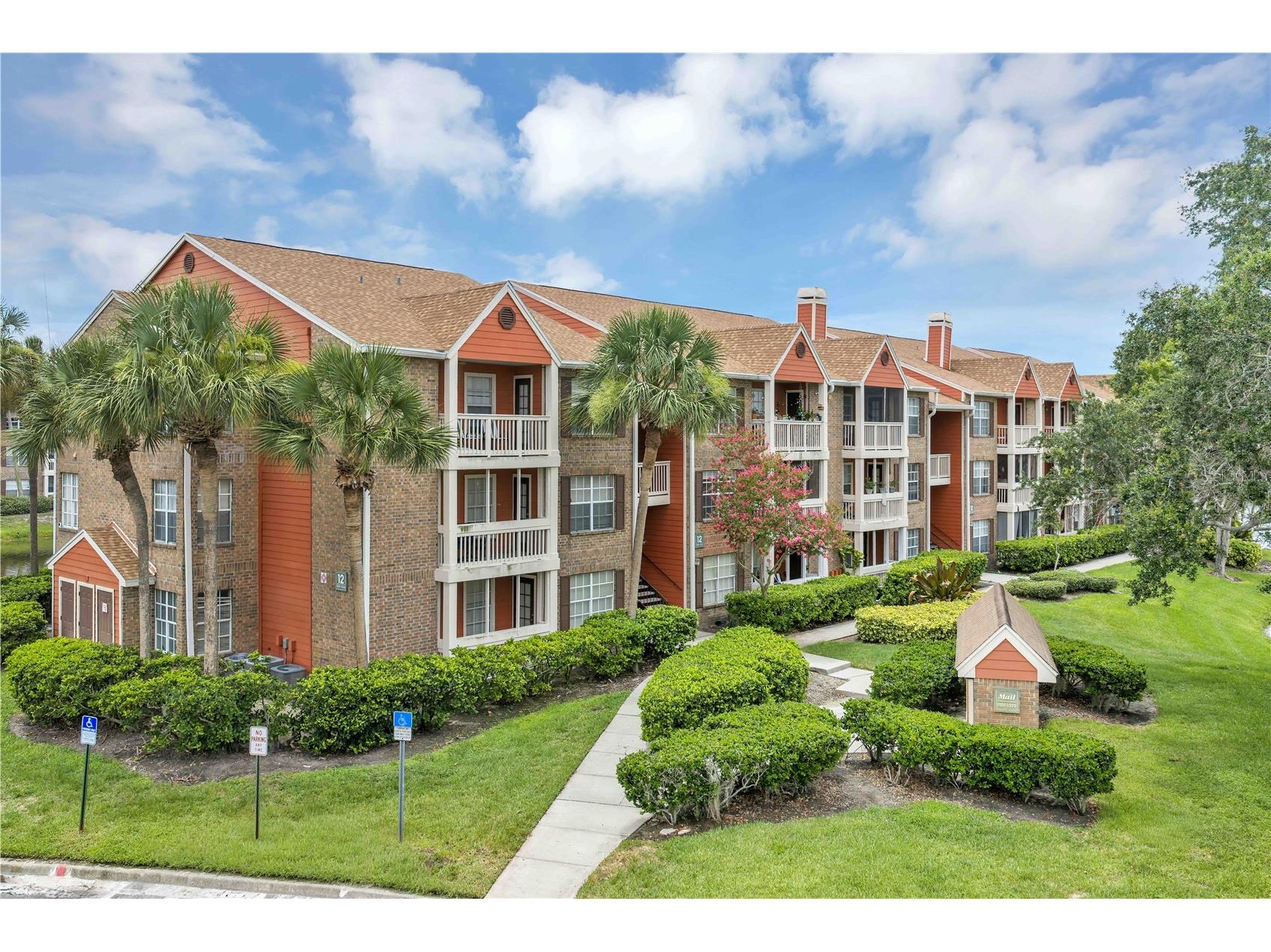 10200 Gandy Boulevard N #1205 Saint Petersburg FL 33702 TB8526138 image1