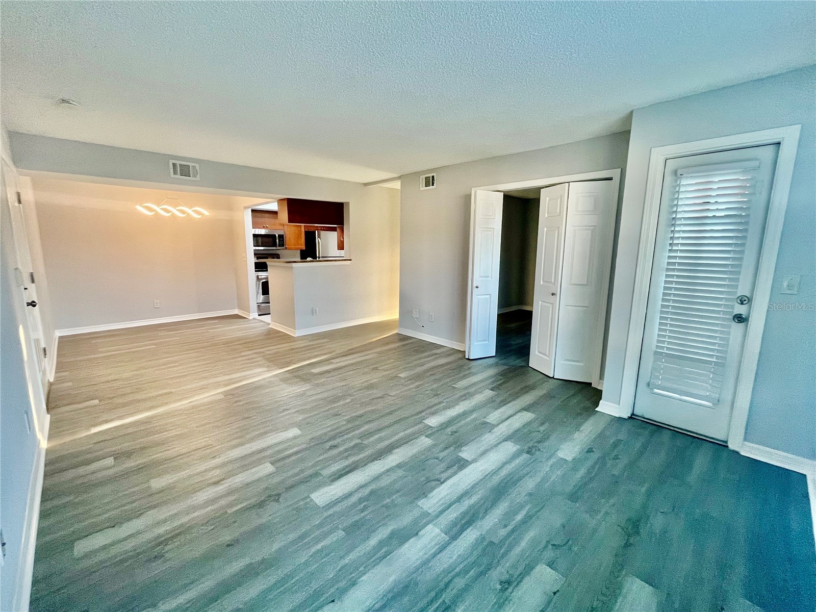 10200 Gandy Boulevard N #1229 Saint Petersburg FL 33702 TB8505958 image6