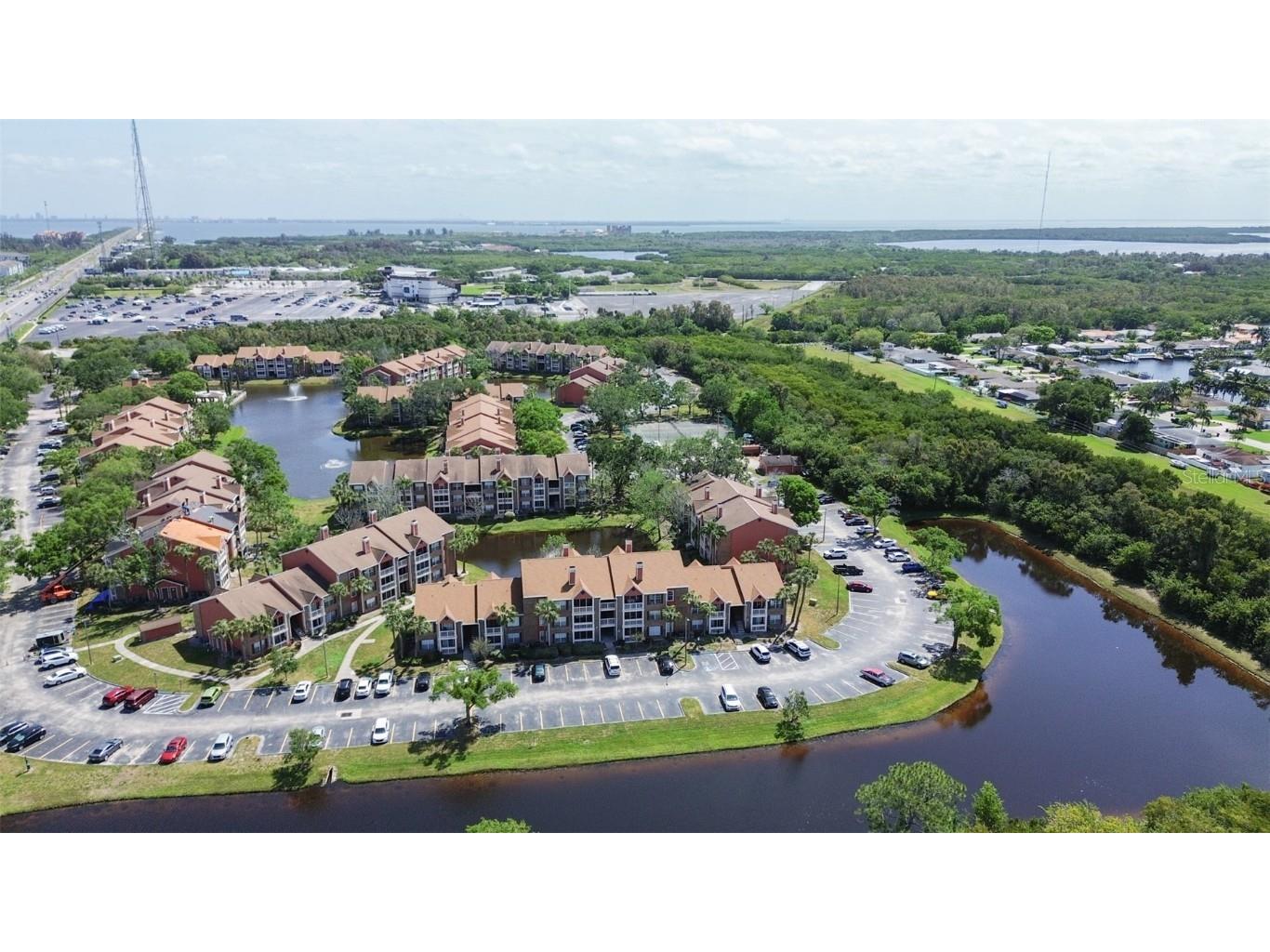 10200 Gandy Boulevard N #503 Saint Petersburg FL 33702 U8236292 image1