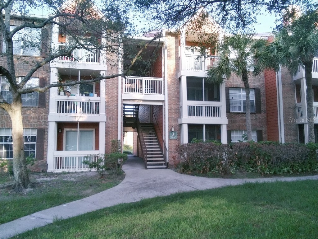 10200 Gandy Boulevard N #706 Saint Petersburg FL 33702 U8205881 image1