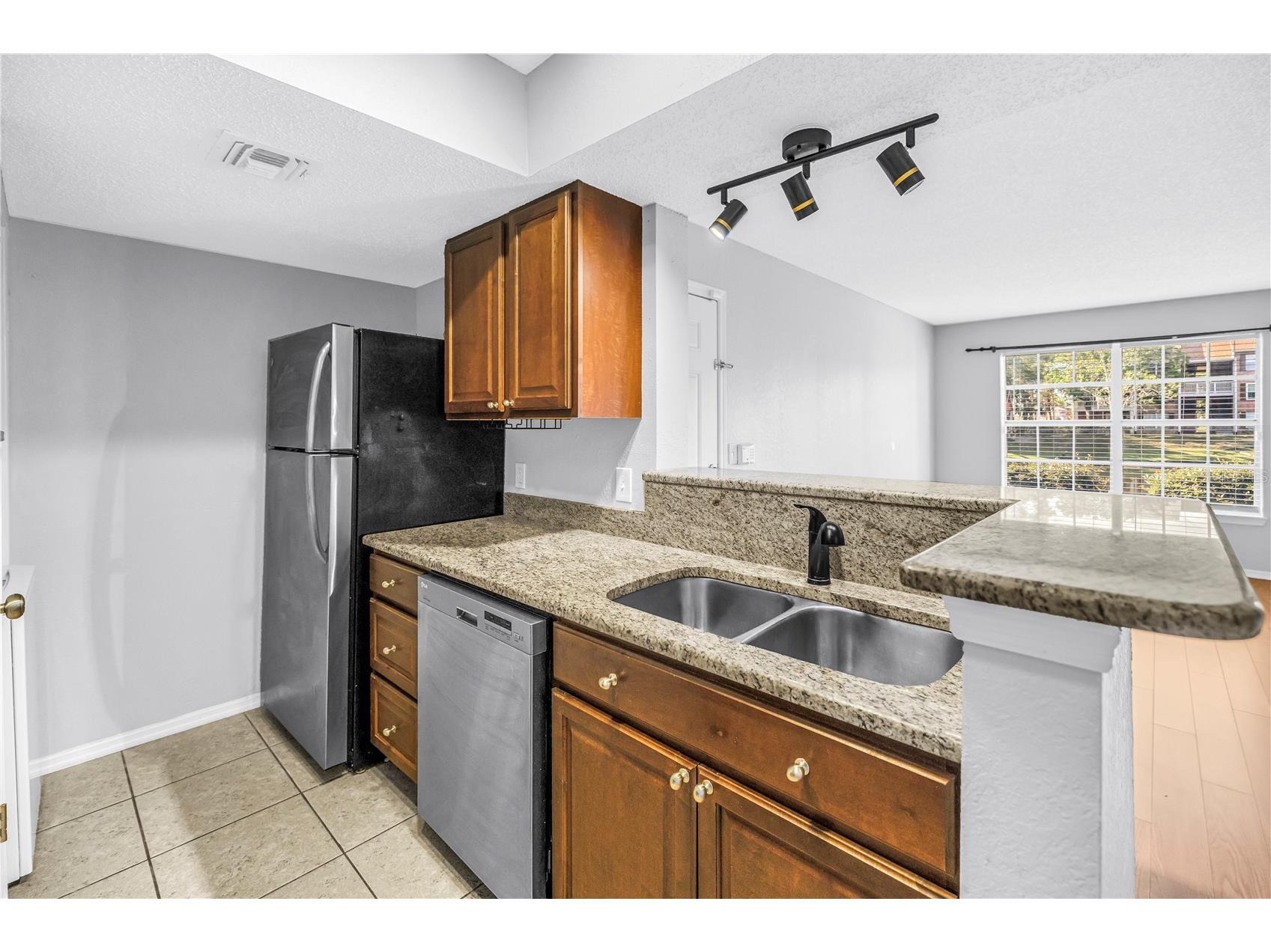 10200 Gandy Boulevard N #807 Saint Petersburg FL 33702 TB8506659 image11