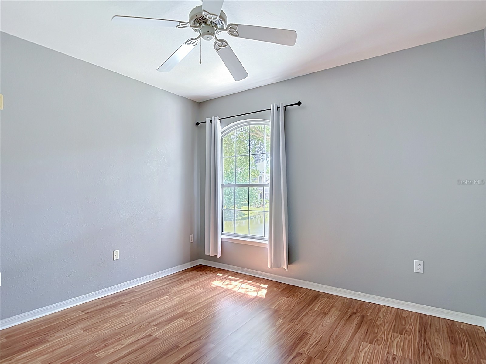 10201 Courtney Palms Boulevard #203 Tampa FL 33619 TB8503765 image20