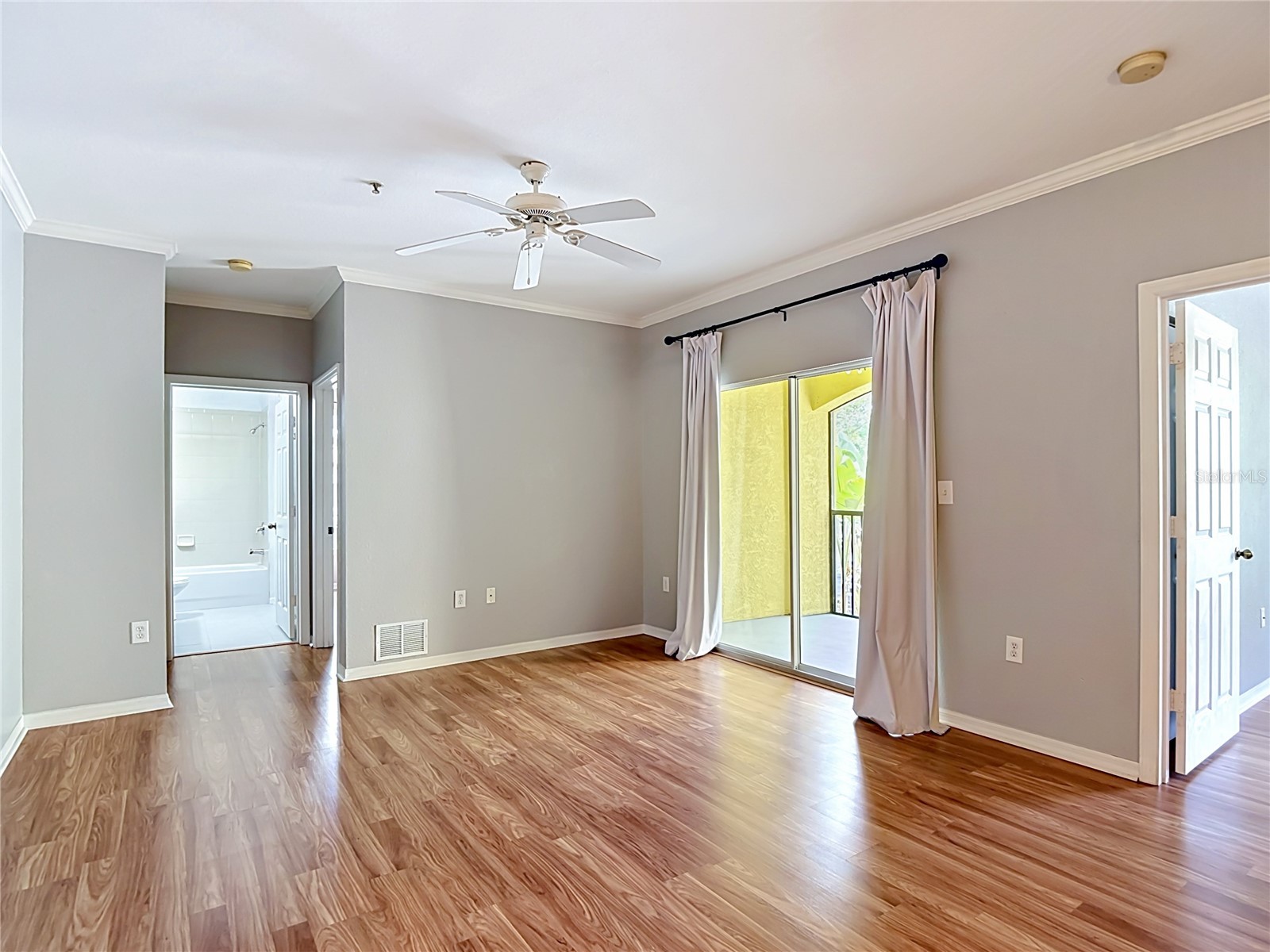 10201 Courtney Palms Boulevard #203 Tampa FL 33619 TB8503765 image30