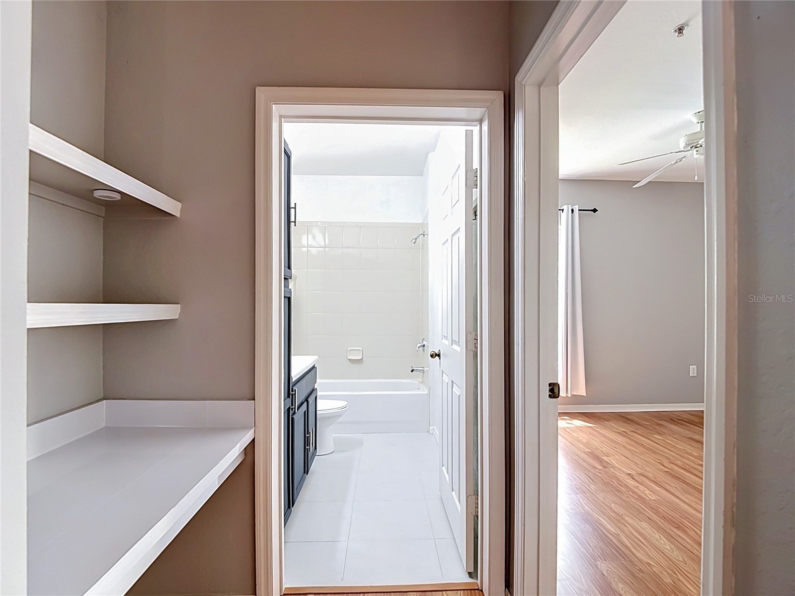 10201 Courtney Palms Boulevard #203 Tampa FL 33619 TB8503765 image42