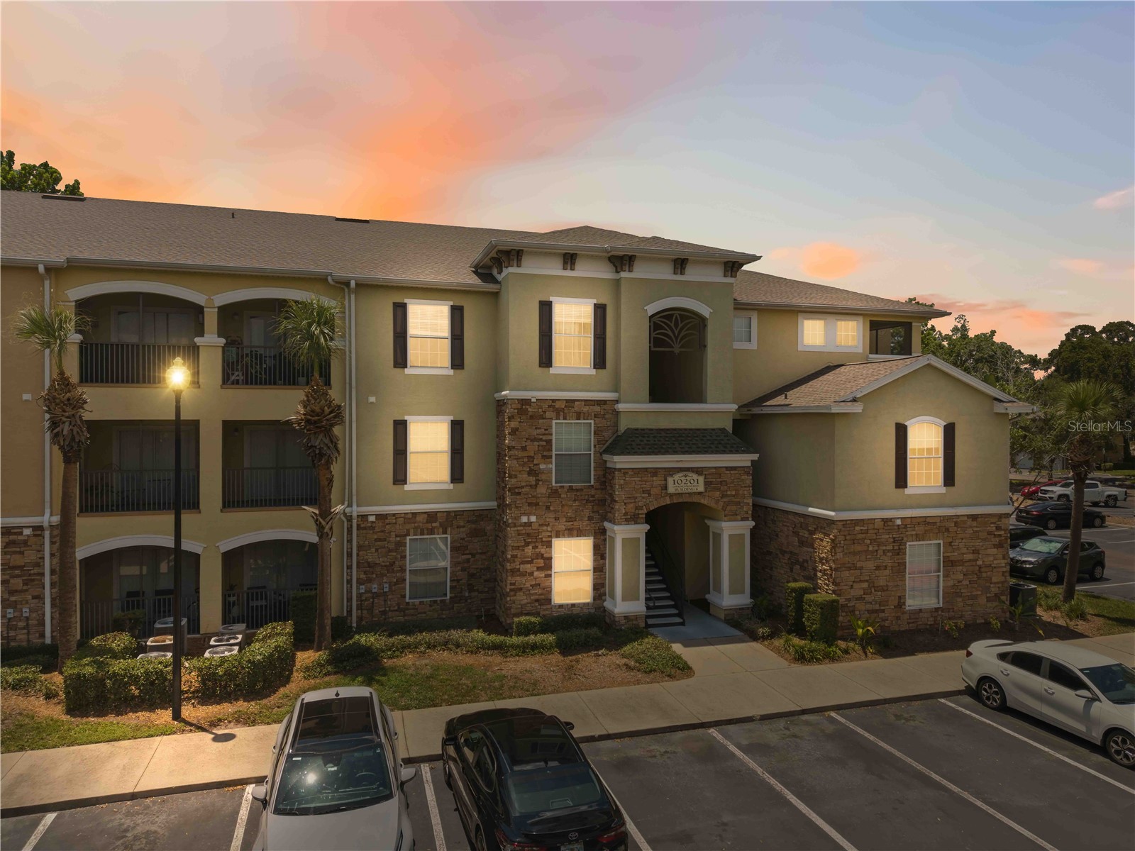 10201 Courtney Palms Boulevard #204 Tampa FL 33619 D6147473 image1