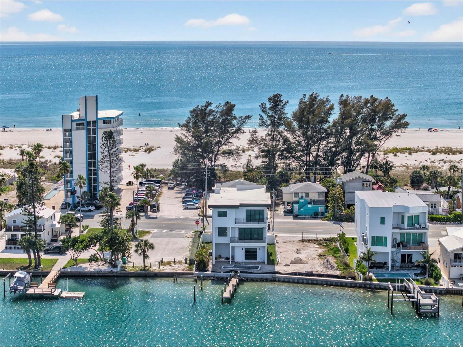 10201 Gulf Boulevard Treasure Island FL 33706 TB8492702 image2