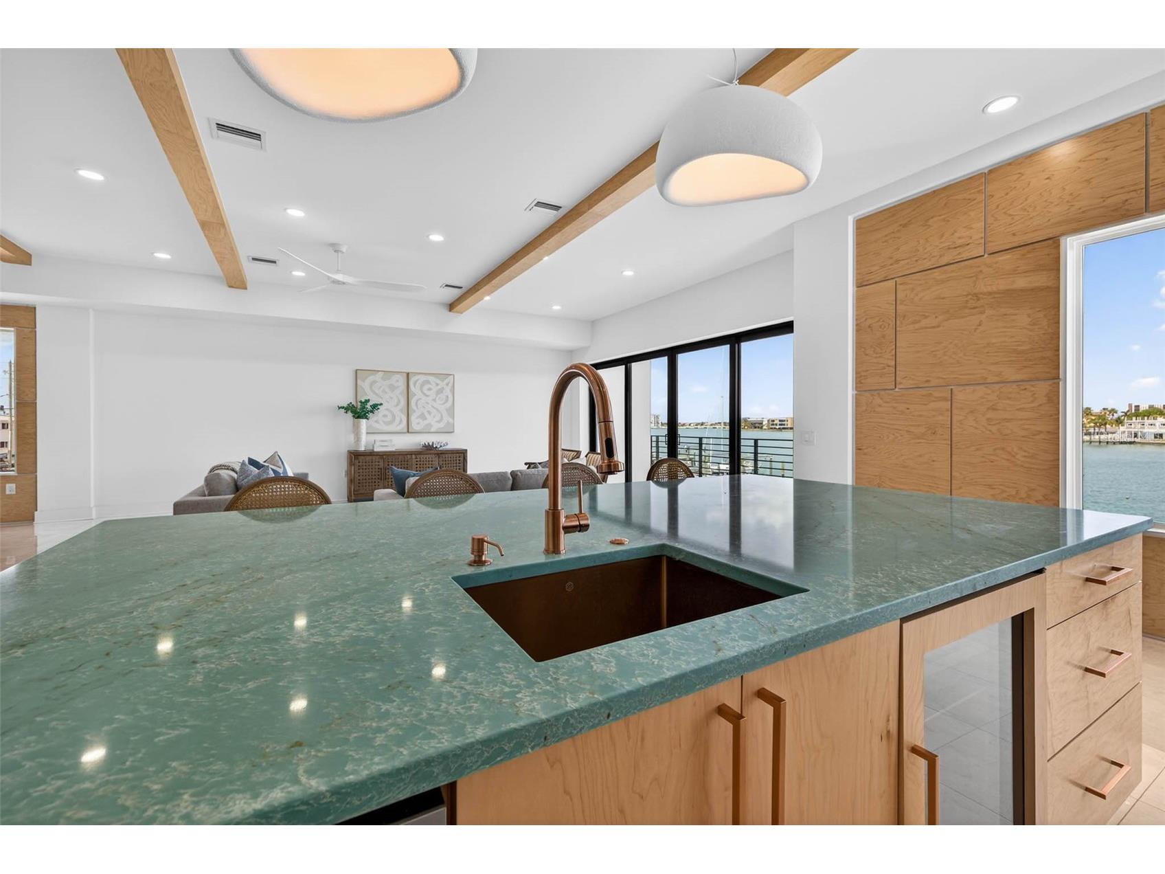 10201 Gulf Boulevard Treasure Island FL 33706 TB8492702 image24