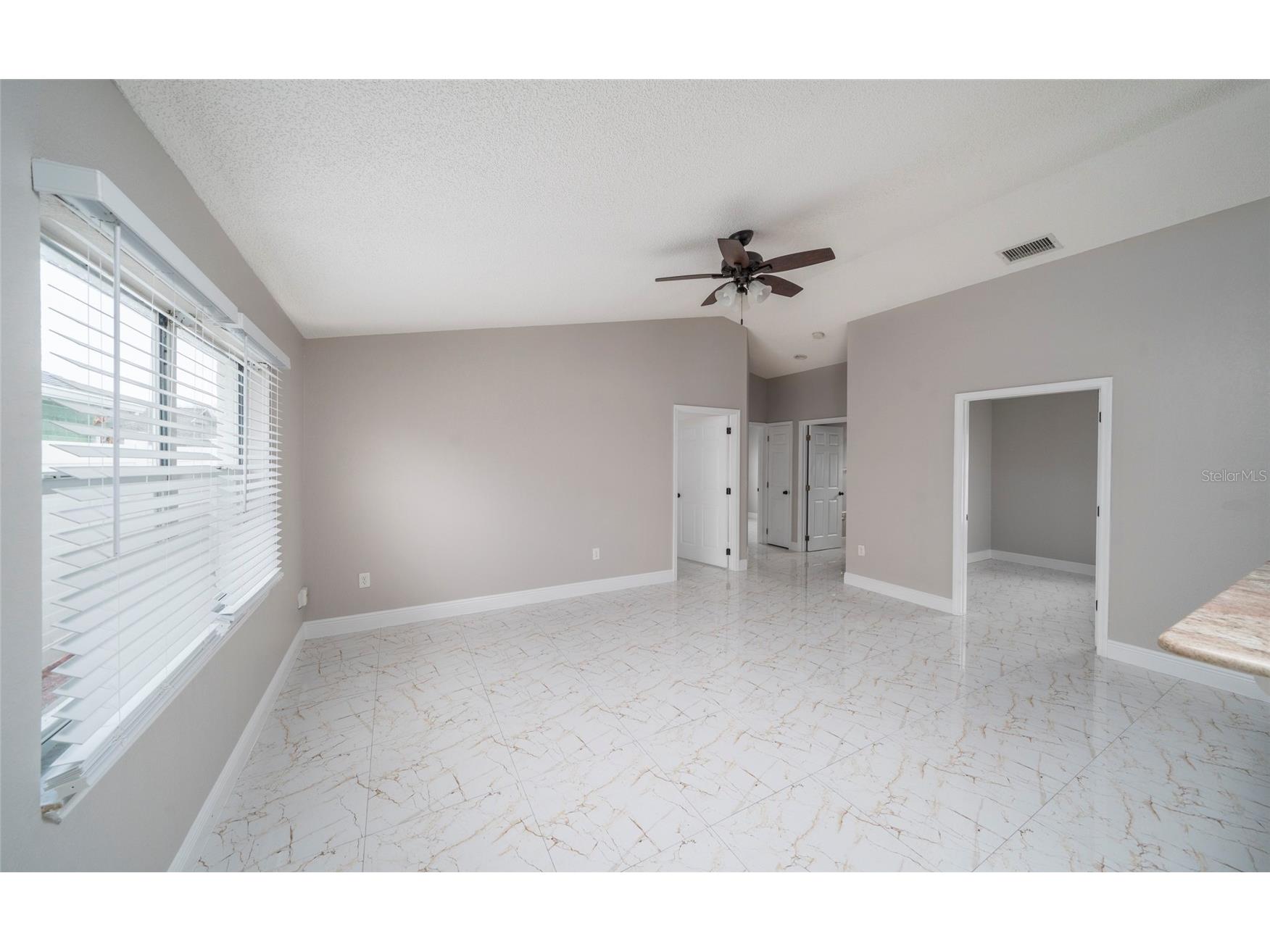 10201 Vista Cove Lane Orlando FL 32825 O6379602 image3
