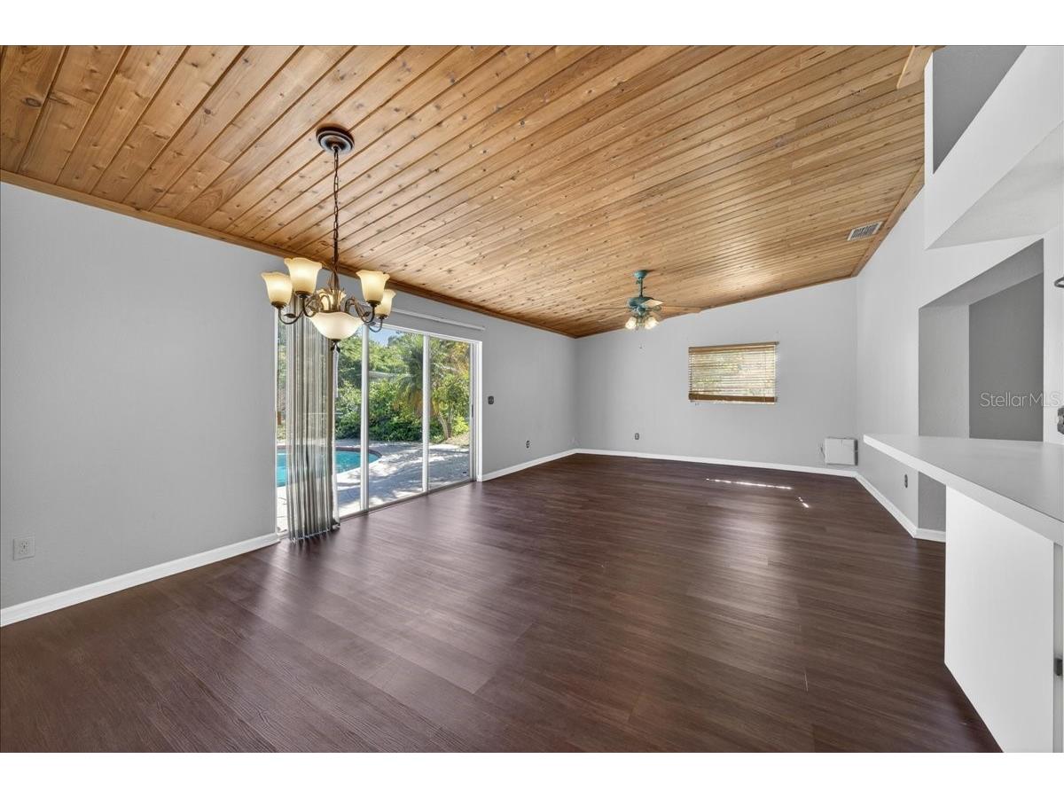10202 56th Street N Pinellas Park FL 33782 TB8521932 image20