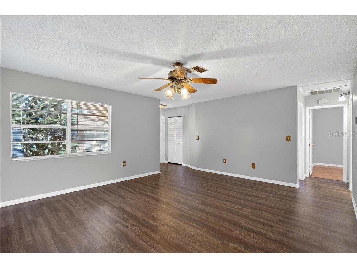 10202 56th Street N Pinellas Park FL 33782 TB8521932 image3