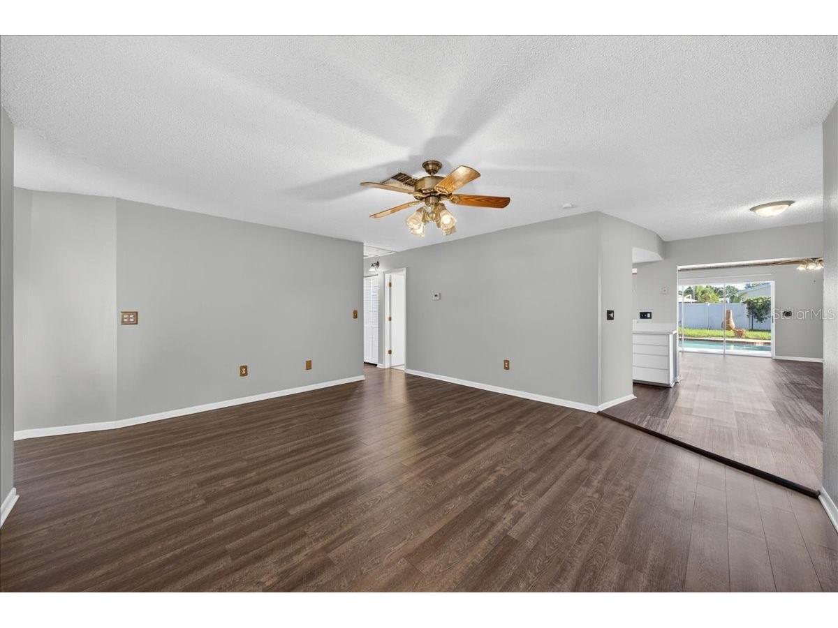 10202 56th Street N Pinellas Park FL 33782 TB8521932 image7