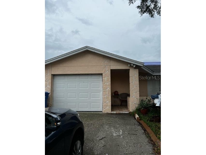 10202 Bellhurst Court Tampa FL 33615 T3450308 image1