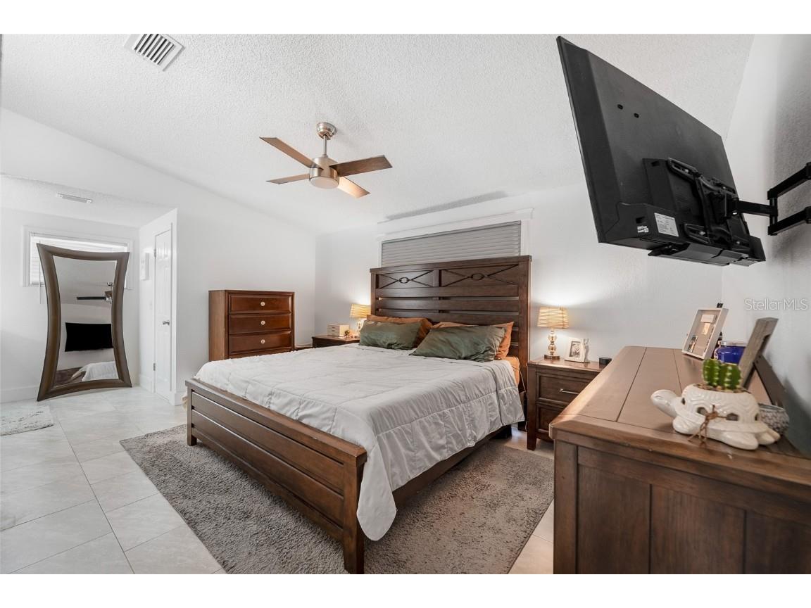 10202 Bellhurst Court Tampa FL 33615 TB8395803 image20