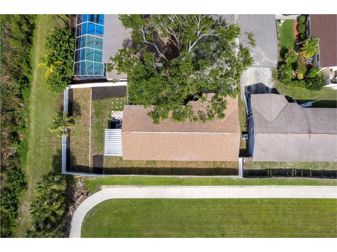 10202 Bellhurst Court Tampa FL 33615 TB8395803 image7