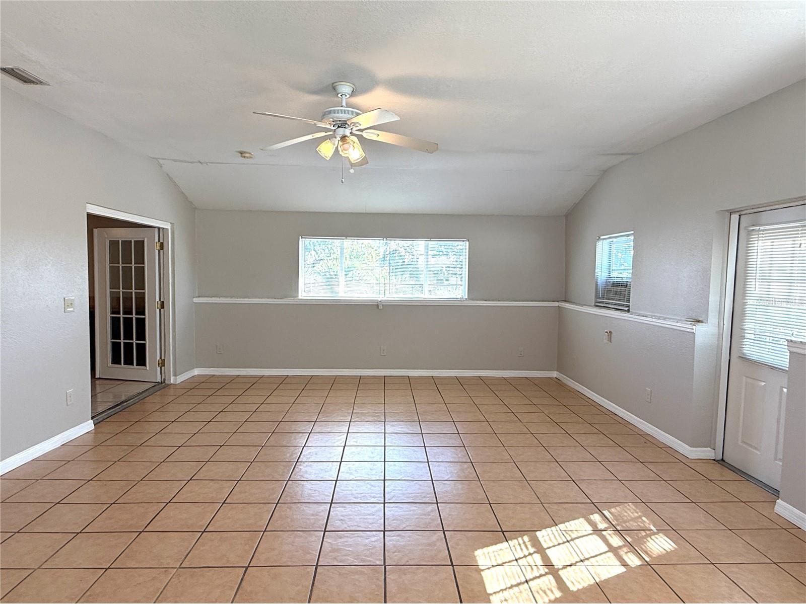 10202 Bonnie Bay Court Tampa FL 33615 TB8458298 image7