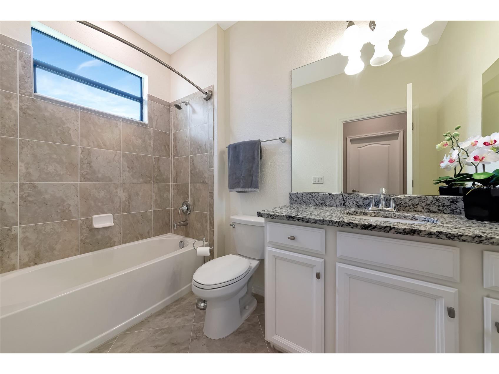 10202 Marbella Drive Bradenton FL 34211 A4677179 image40