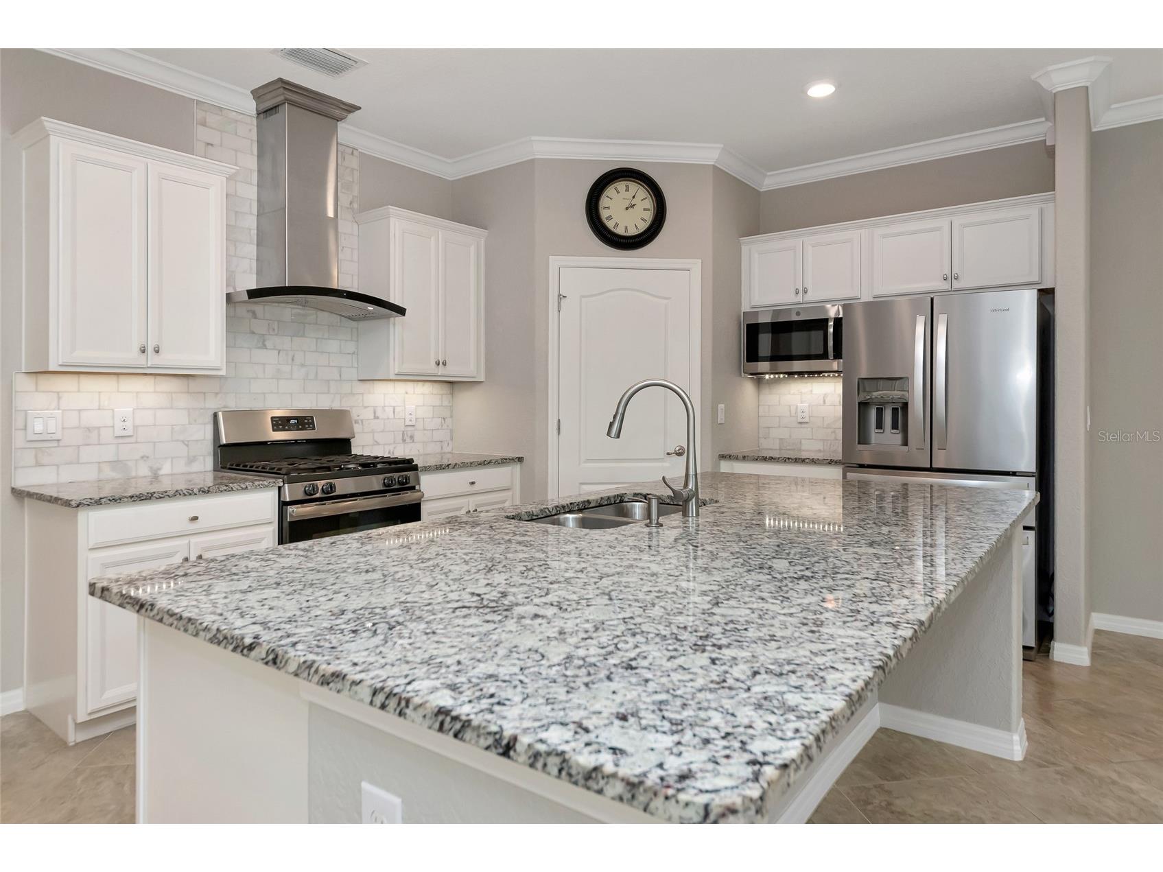 10202 Marbella Drive Bradenton FL 34211 A4677179 image7