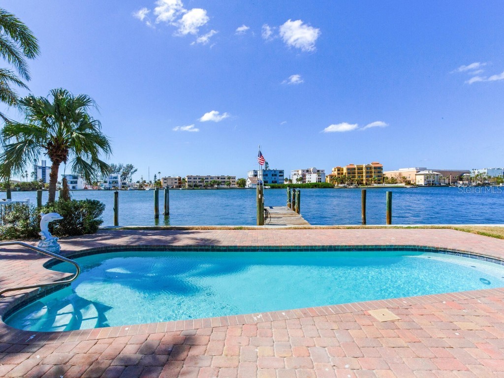 10202 Tarpon Drive Treasure Island FL 33706 - BOCAL CIEGA BAY TB8315599 image1