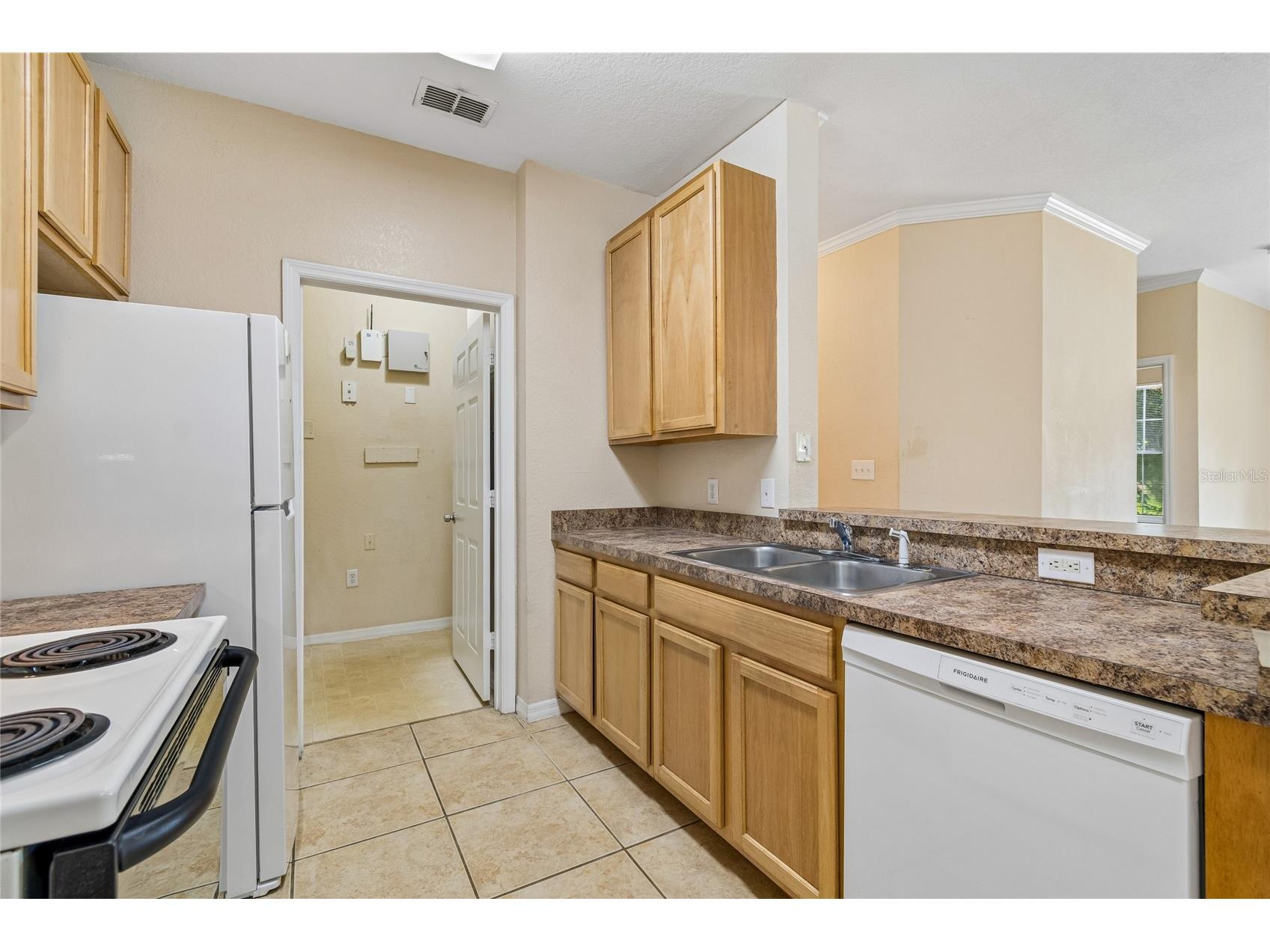 10203 Courtney Palms Boulevard #103 Tampa FL 33619 TB8514963 image14