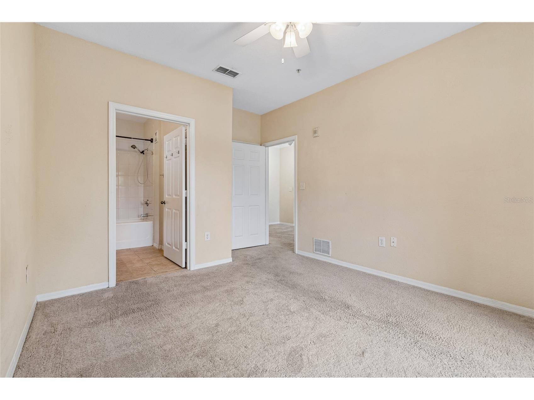 10203 Courtney Palms Boulevard #103 Tampa FL 33619 TB8514963 image22