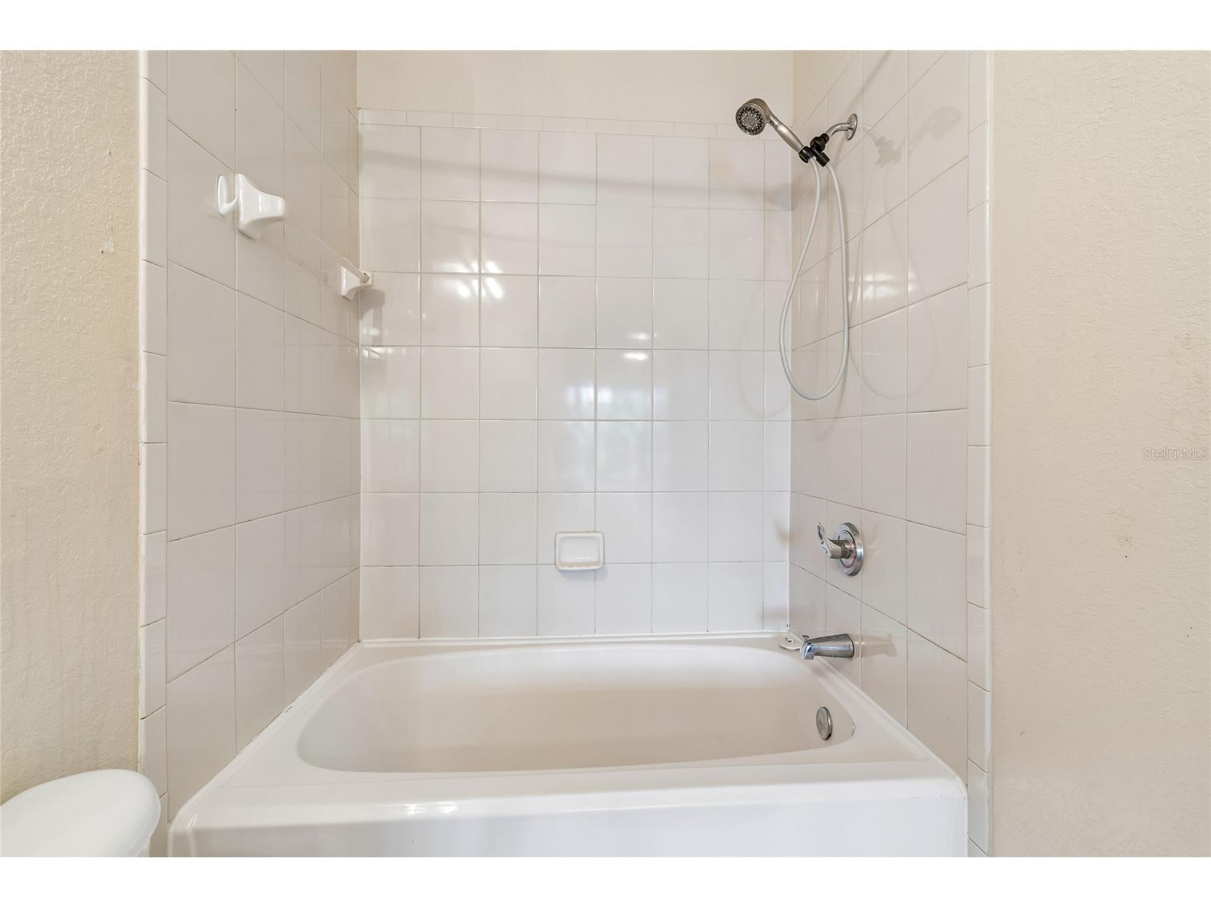 10203 Courtney Palms Boulevard #103 Tampa FL 33619 TB8514963 image25