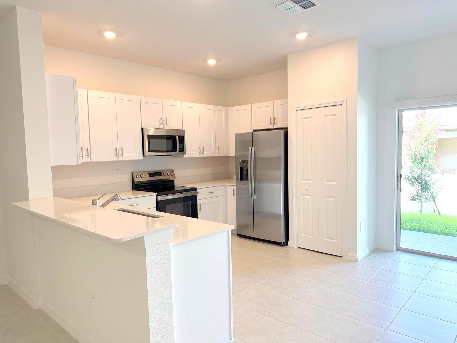 10203 Trumpet Honeysuckle Way San Antonio FL 33576 TB8525981 image3