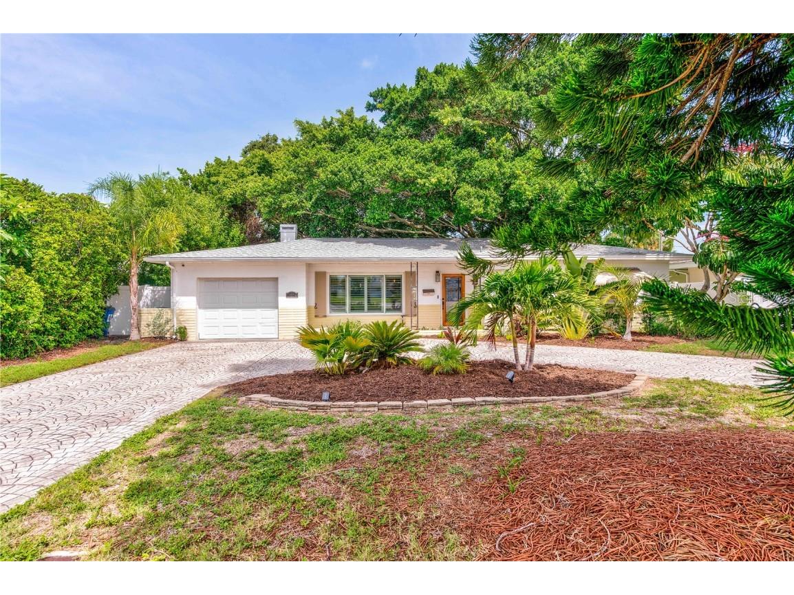 10204 Paradise Boulevard Treasure Island FL 33706 U8207243 image1