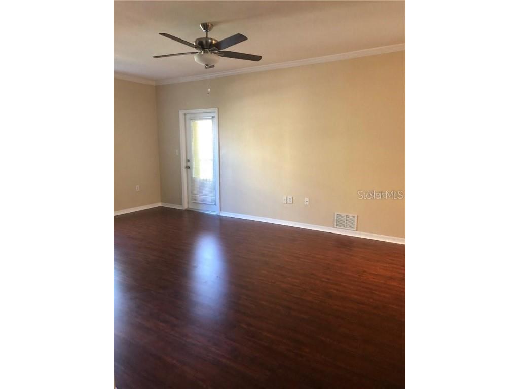10205 Courtney Palms Boulevard #203 Tampa FL 33619 TB8455075 image11