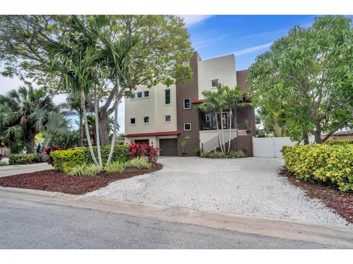 10206 4th Street E Treasure Island FL 33706 U8202689 image1