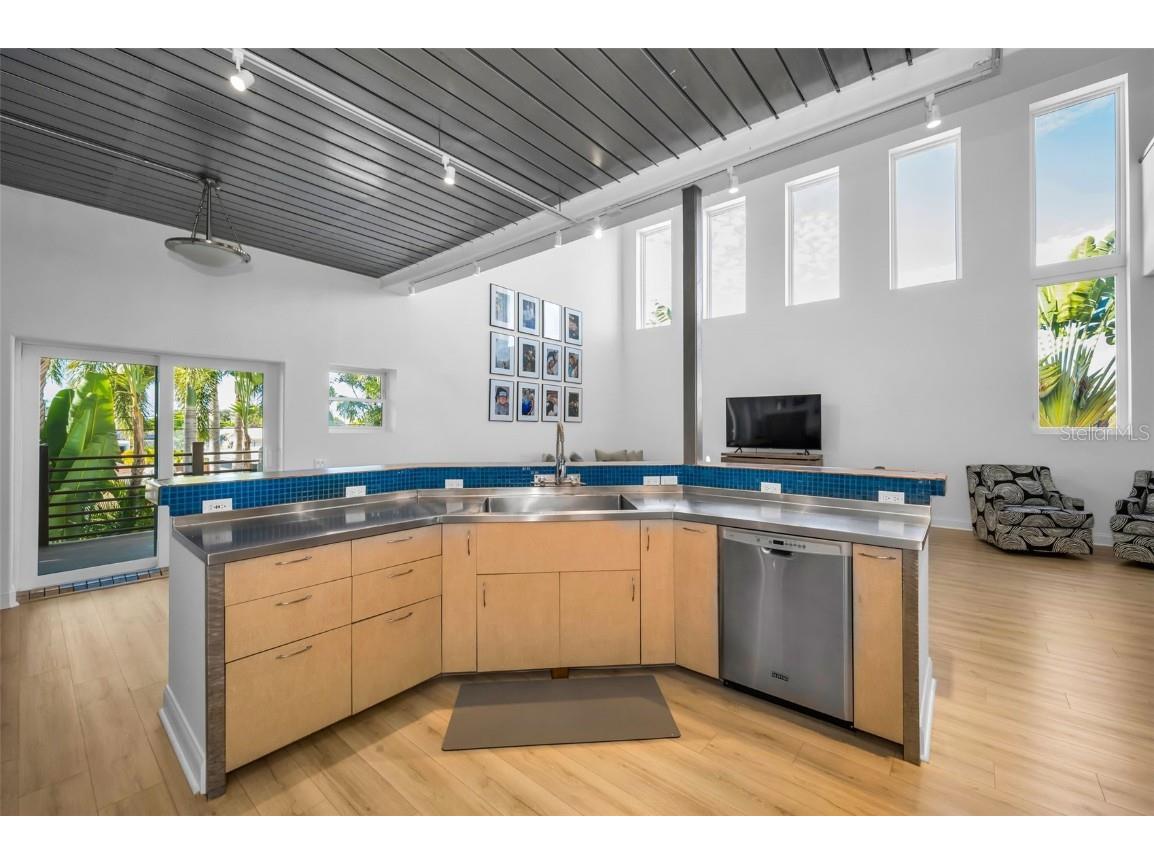 10206 4th Street E Treasure Island FL 33706 - BOCA CIEGA BAY TB8447858 image19