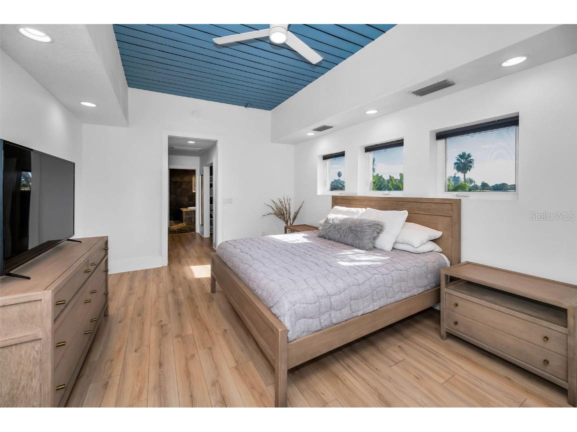 10206 4th Street E Treasure Island FL 33706 - BOCA CIEGA BAY TB8447858 image22