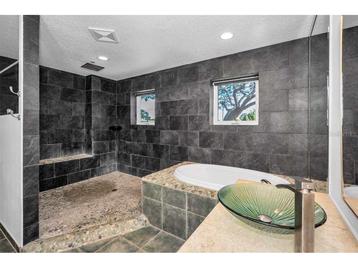 10206 4th Street E Treasure Island FL 33706 - BOCA CIEGA BAY TB8447858 image24