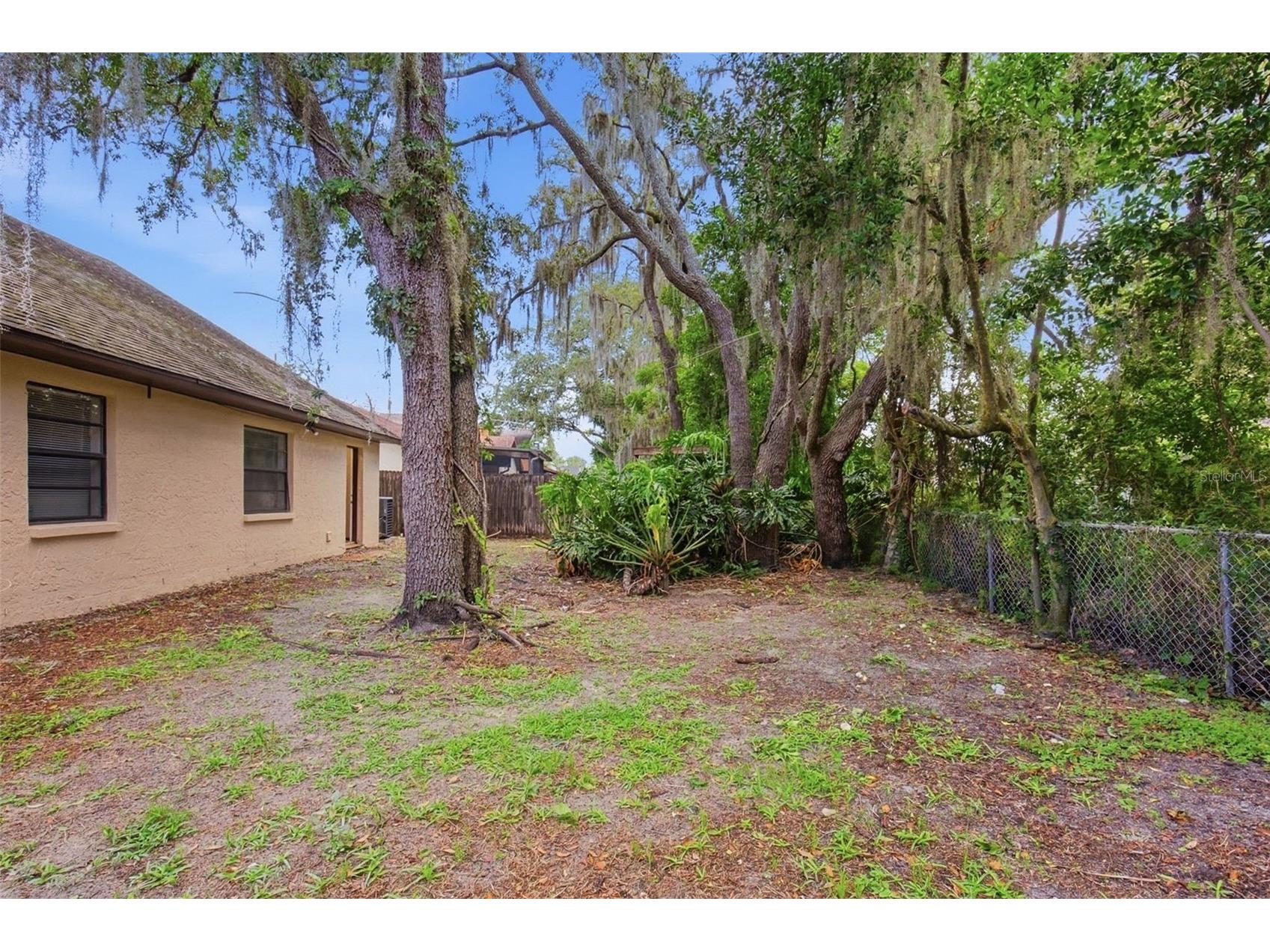 10207 N Hyaleah Road Tampa FL 33617 O6419934 image30