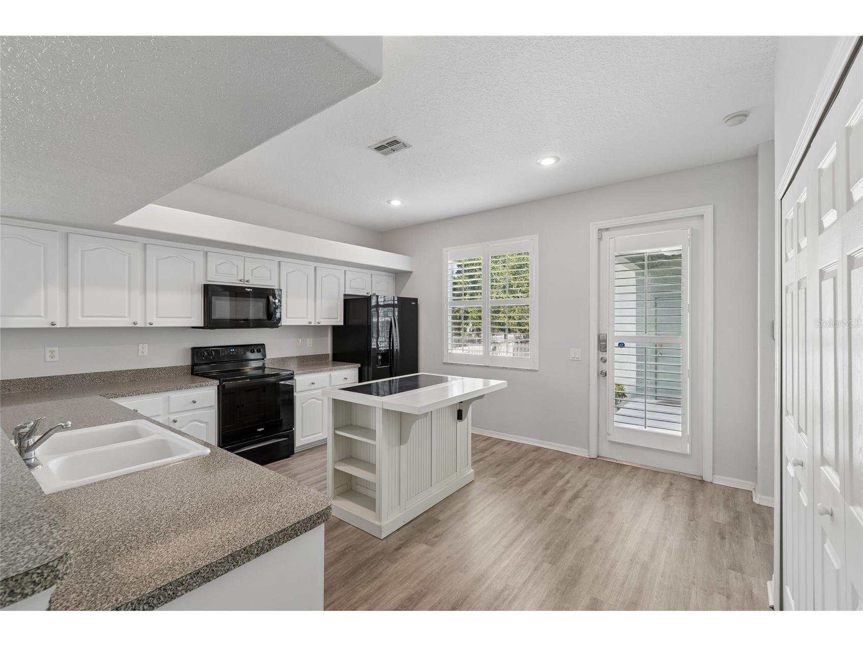 10207 Porch Street New Port Richey FL 34655 W7886851 image17