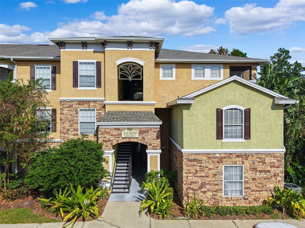 10209 Courtney Palms Boulevard #204 Tampa FL 33619 TB8318471 image1