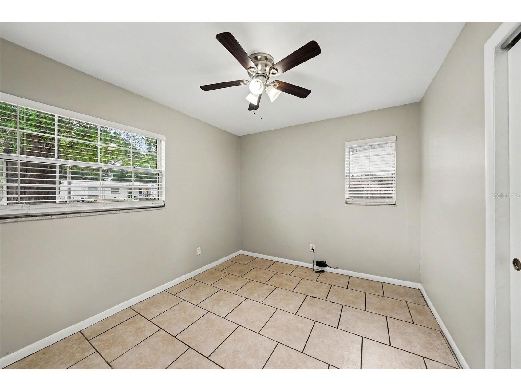 10209 N 28th Street Tampa FL 33612 O6405261 image7