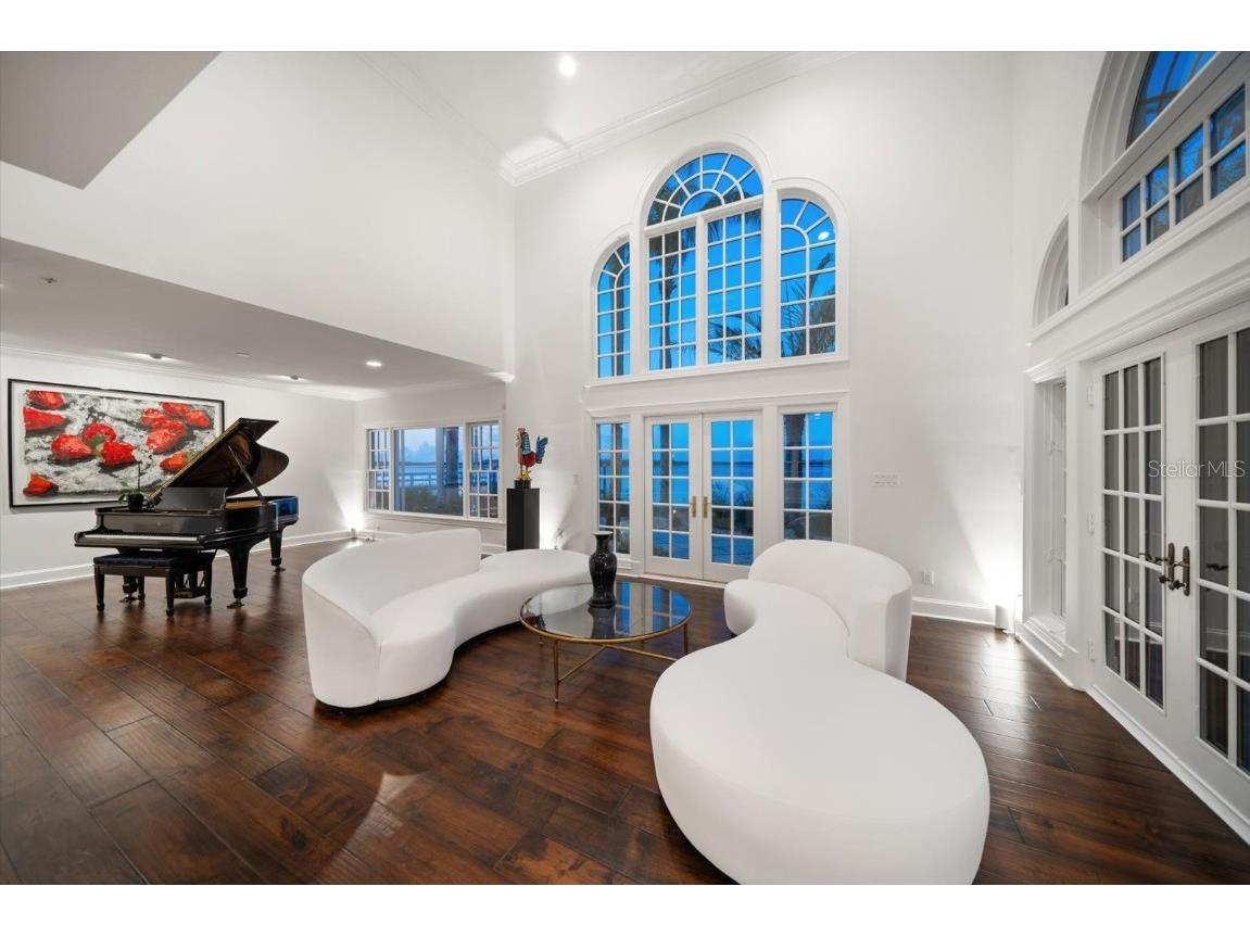 1021 Bay Esplanade Clearwater Beach FL 33767 TB8436074 image11