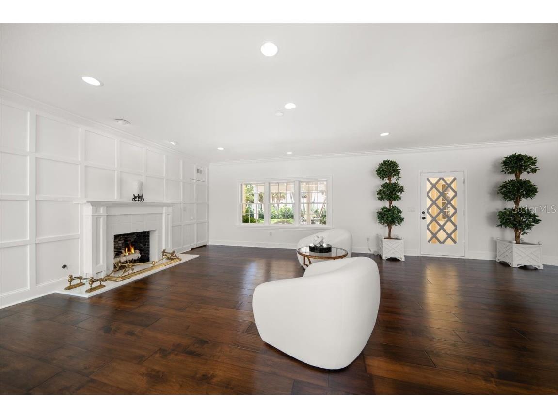 1021 Bay Esplanade Clearwater Beach FL 33767 TB8436074 image12