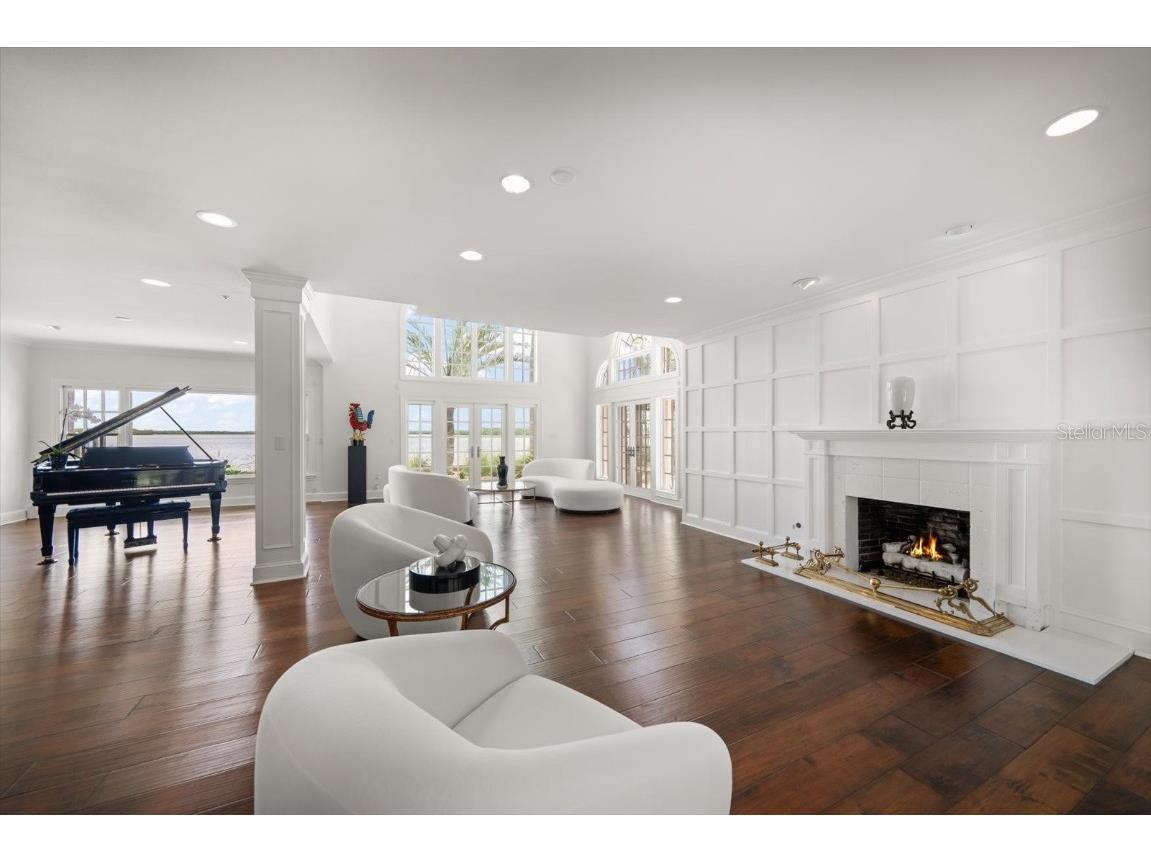 1021 Bay Esplanade Clearwater Beach FL 33767 TB8436074 image16