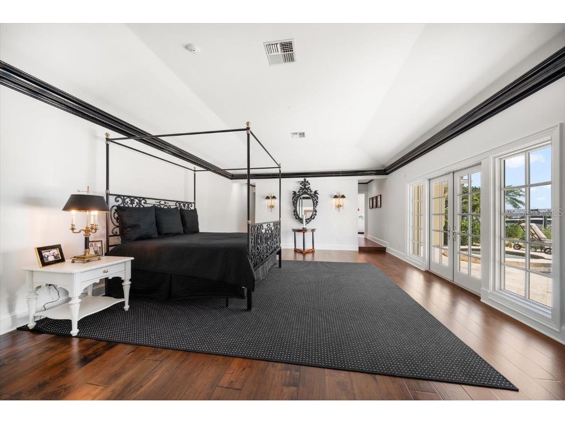 1021 Bay Esplanade Clearwater Beach FL 33767 TB8436074 image37