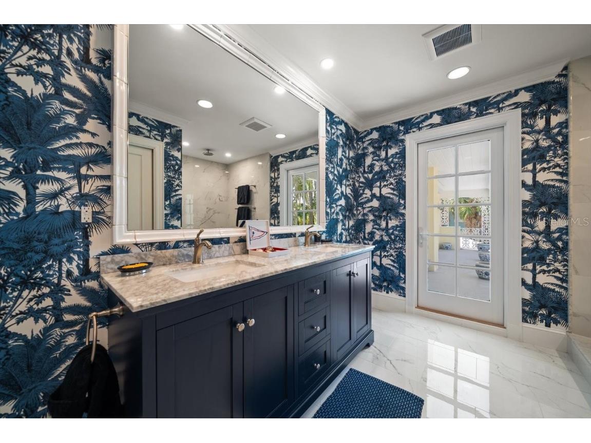 1021 Bay Esplanade Clearwater Beach FL 33767 TB8436074 image52