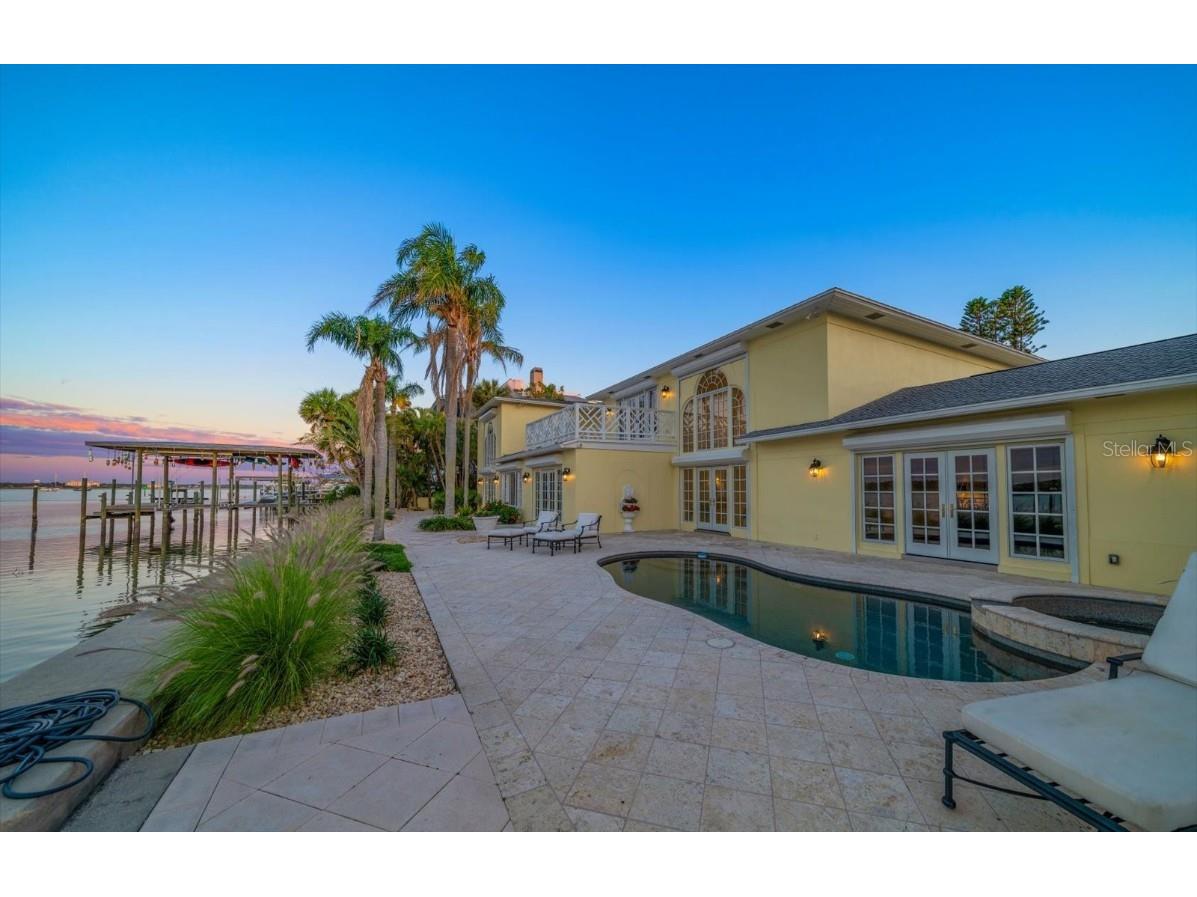 1021 Bay Esplanade Clearwater Beach FL 33767 TB8436074 image68