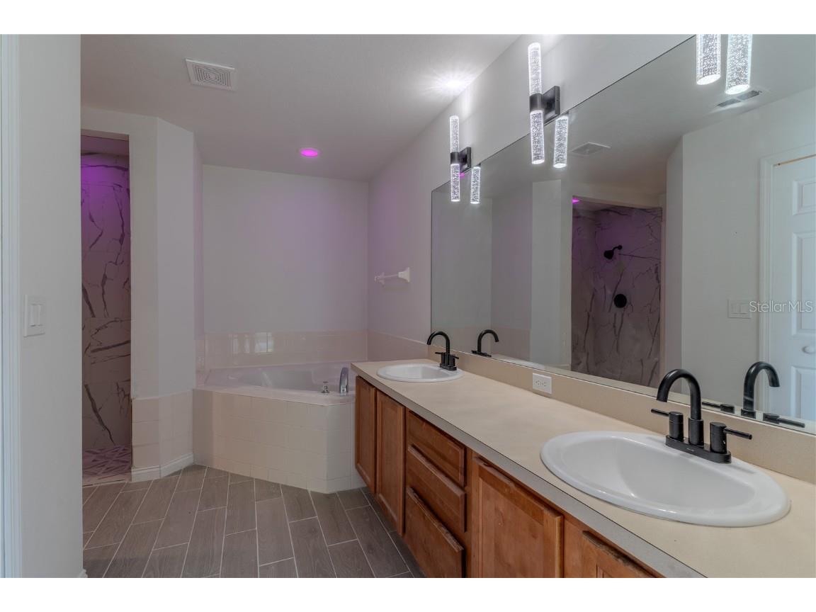 1021 Cannes Drive Kissimmee FL 34759 P4935645 image13