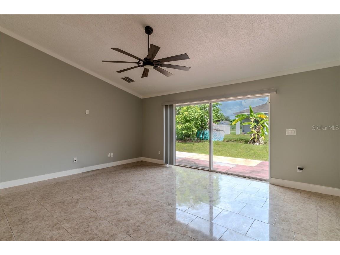 1021 Cannes Drive Kissimmee FL 34759 P4935645 image8