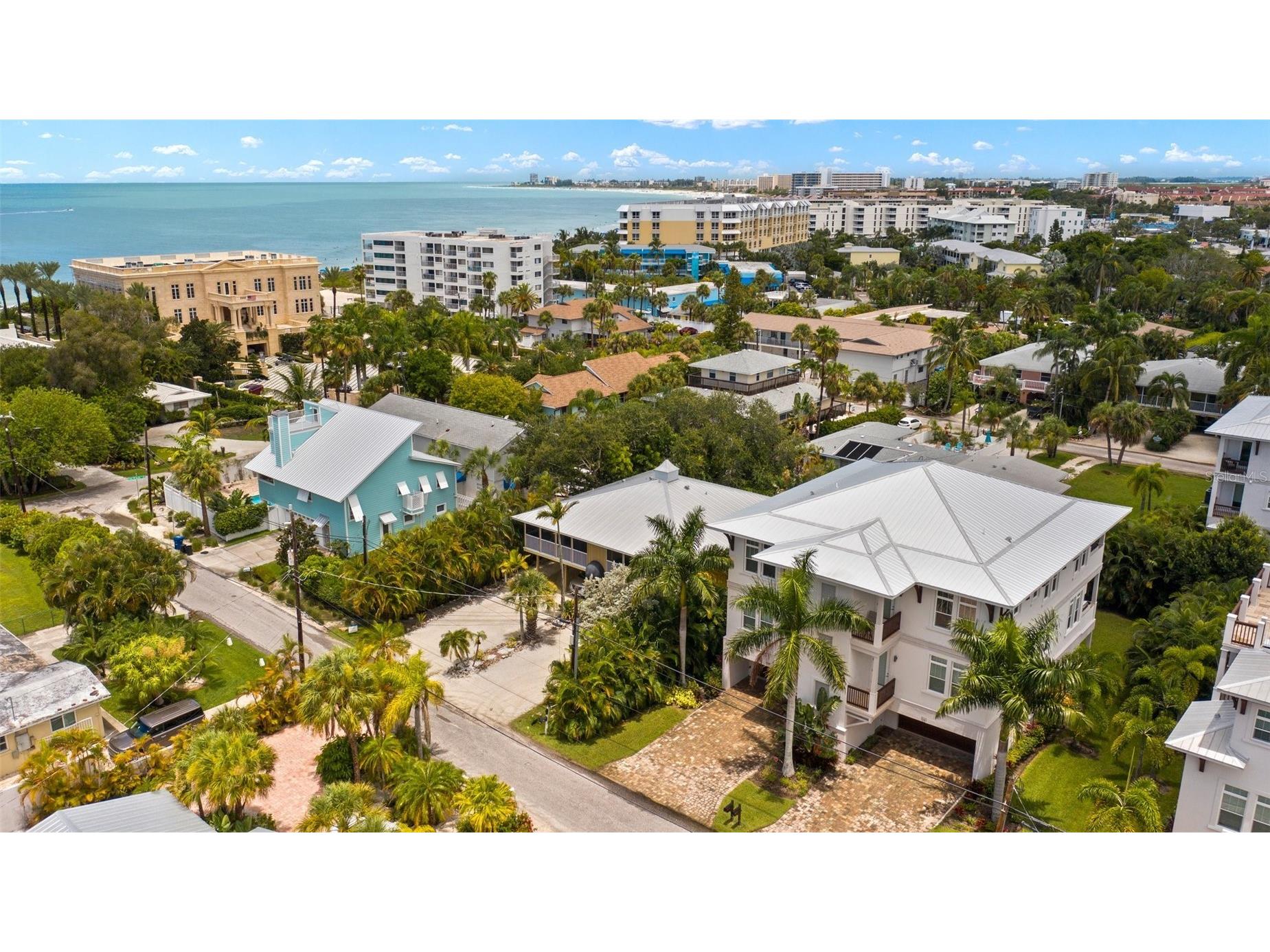 1021 Crescent Street #1 Sarasota FL 34242 A4676253 image2