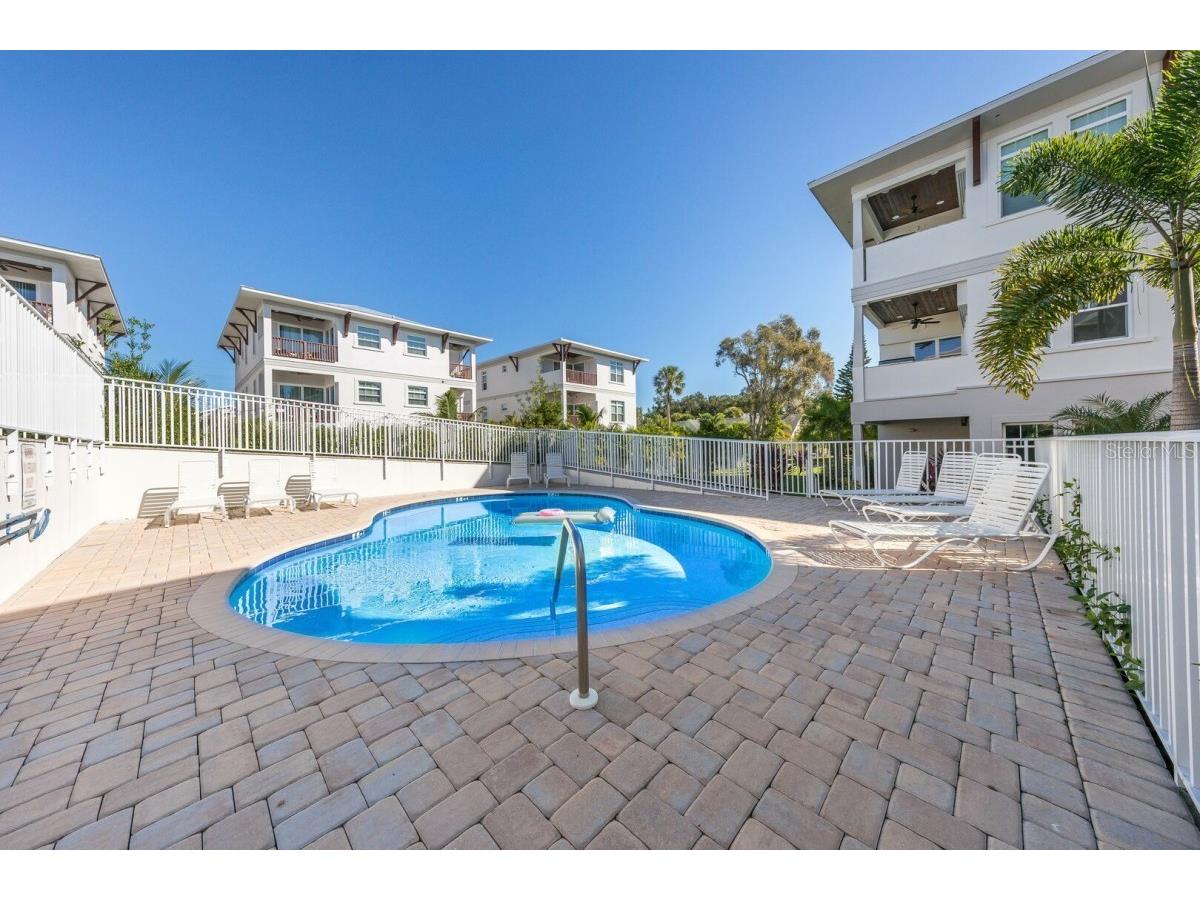 1021 Crescent Street Sarasota FL 34242 A4681826 image44