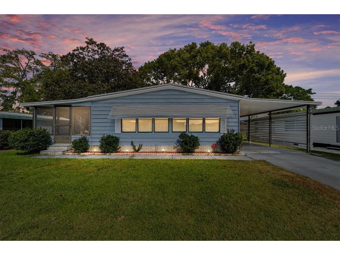 1021 Dustin Drive Lady Lake FL 32159 OM655770 image1